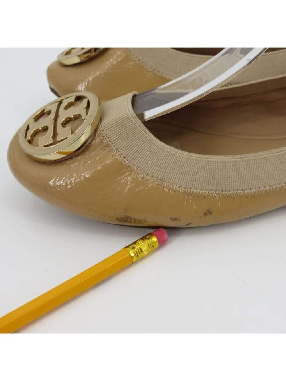 Tory Burch Women 7.5 M CAROLINE Beige Patent Leather Logo Ballet Flats Shoes